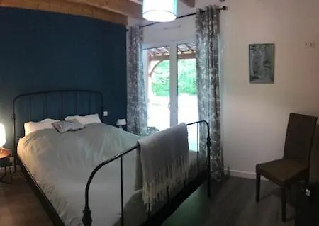 فندق مبيت وإفطار Calme Sur Terrasse - Proche Canal Nantes A Brest