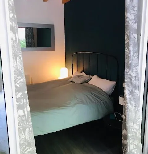 Bed & Breakfast Calme Sur Terrasse - Proche Canal Nantes à Brest *