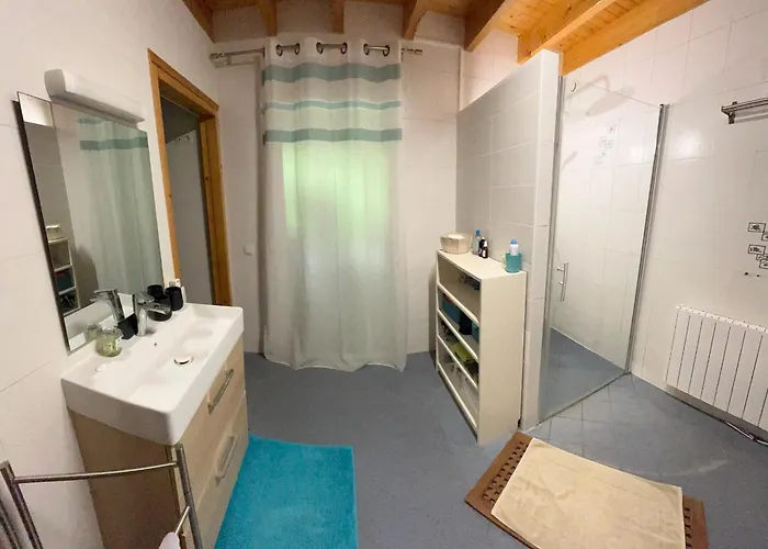 Calme Sur Terrasse - Proche Canal Nantes à Brest Bed & Breakfast Plessé